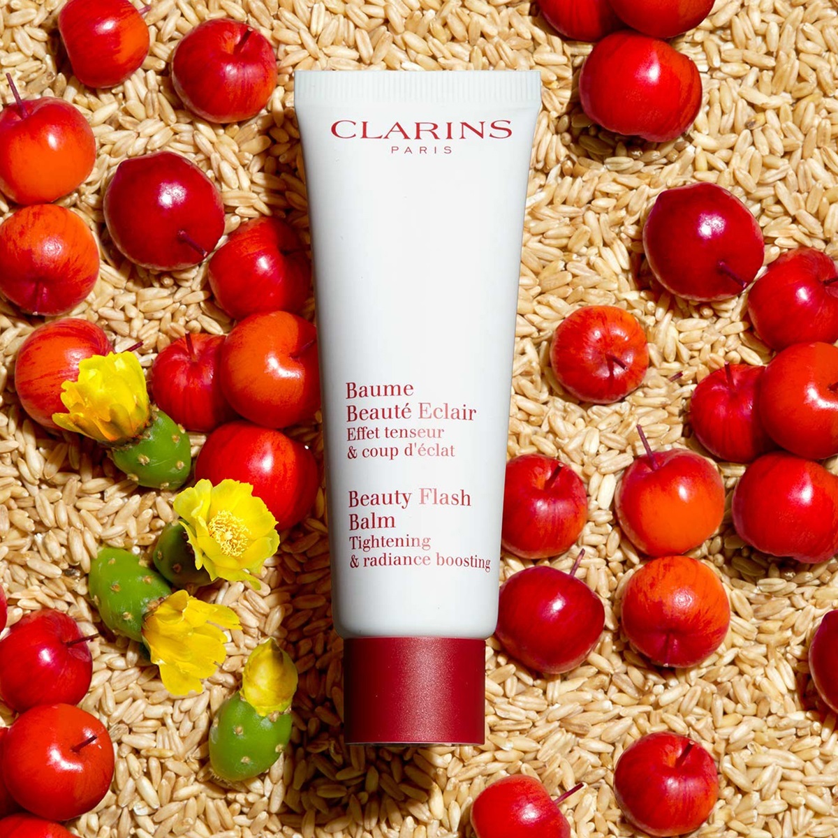 Clarins peeling beaute eclair. Clarins Baume beaute Eclair Beauty Flash Balm восстанавливающий бальзам. Бальзам для лица с эффектом лифтинга и сияния Baume beauté Eclair.