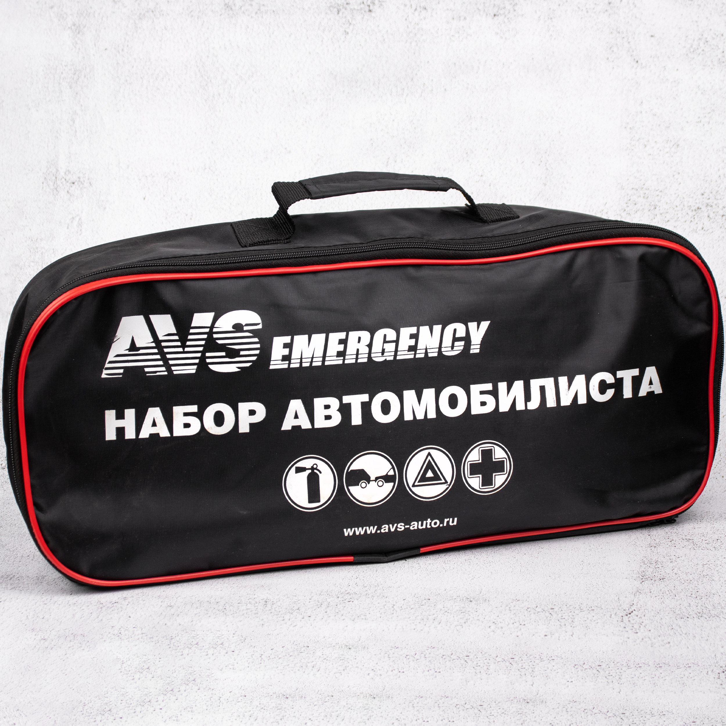 Набор автомобилиста с аптечкой AVS Emergency AN-01 6 предметов (жилет, аптечка, знак, трос, перчатки, черная сумка) A07284S