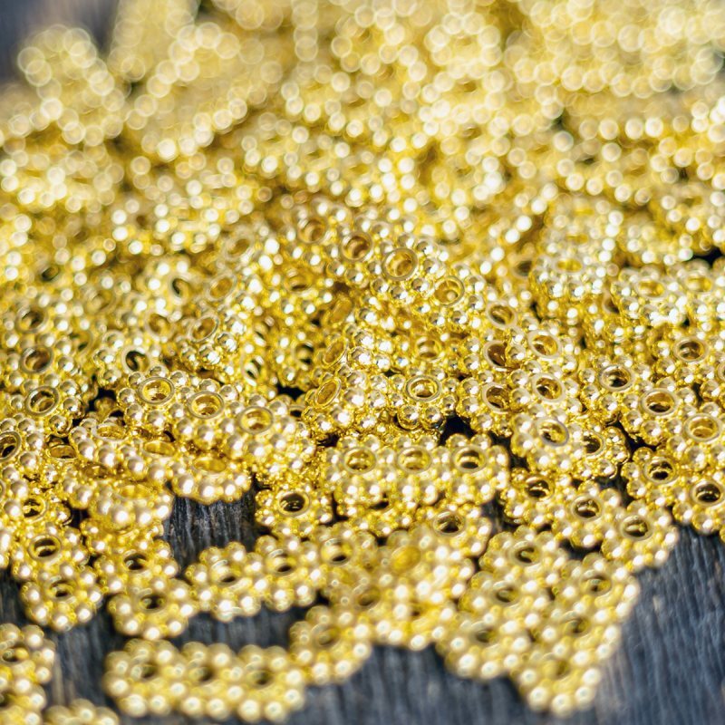 Золото 12 5. Бусина-разделитель о стразами 6*2 мм цвет золото. 12 B В золоте.