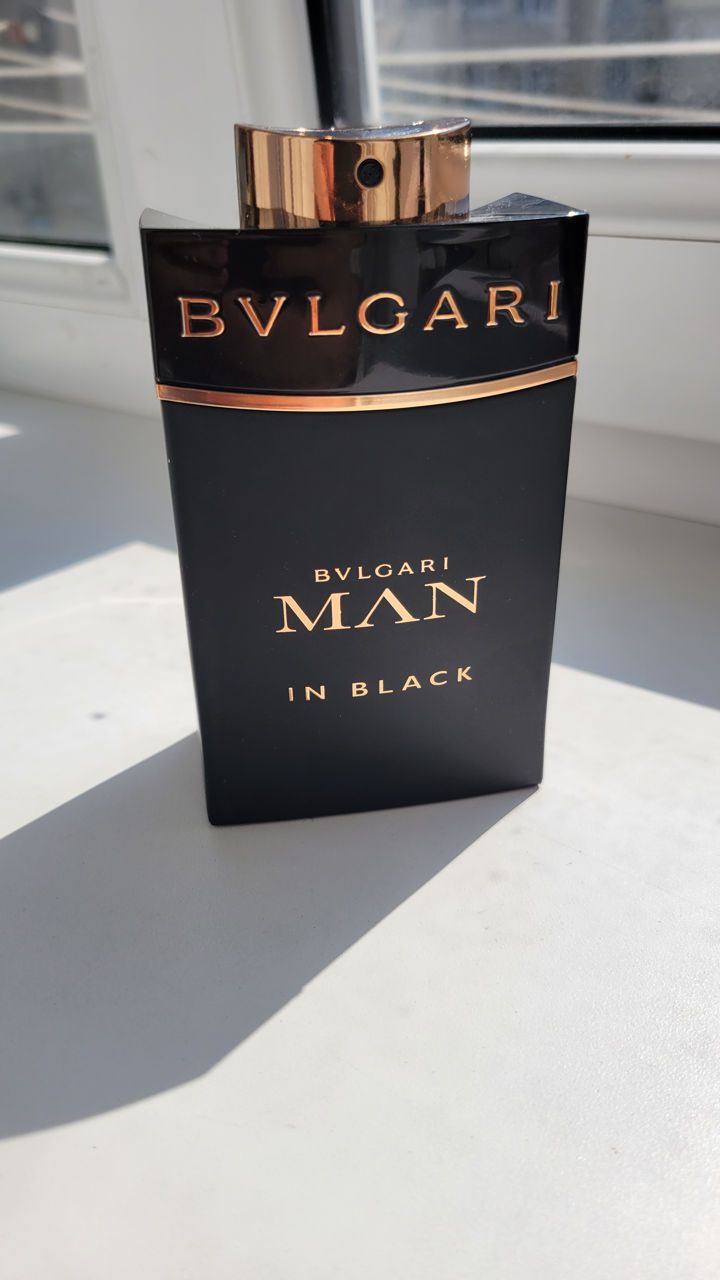 Bvlgari black. Bvlgari man in Black. Ву лей булгари.