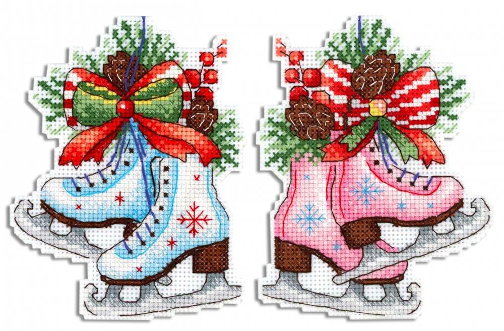 Схема вышивки коньков. Вышивка крестом на пластиковой канве. Вышивка на пластиковой канве наборы. Новогодняя вышивка на пластиковой канве. Вышивка крестиком на коньках.