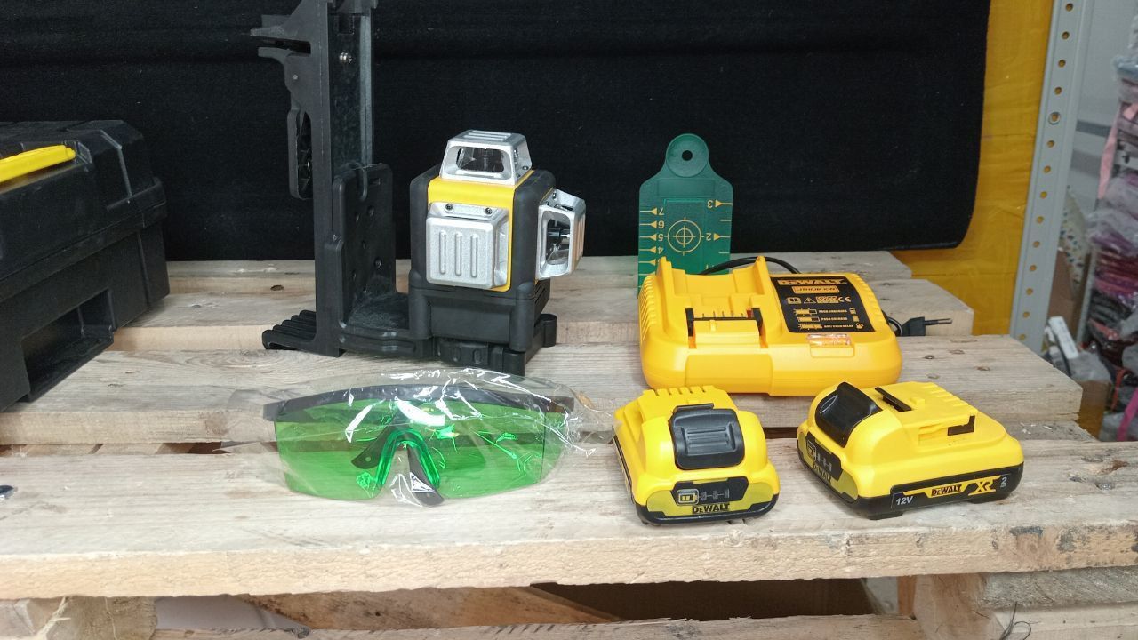 Лазерный уровень нивелир dewalt. Лазерный нивелир деволт. лазерный уровень dewalt. тип лазерный уровень.