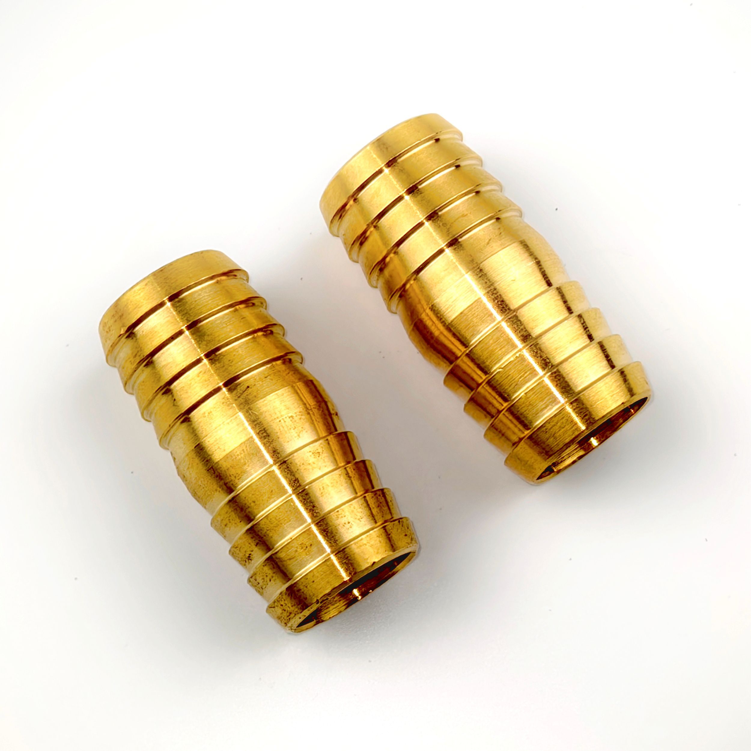 Ремонтный штуцер. Наружная резьба. Трубка соединительная для шланга 12 мм на 16 мм. Штуцер 1/2 х8 d8 латунь елочка вр. Муфта boutte 9275662.