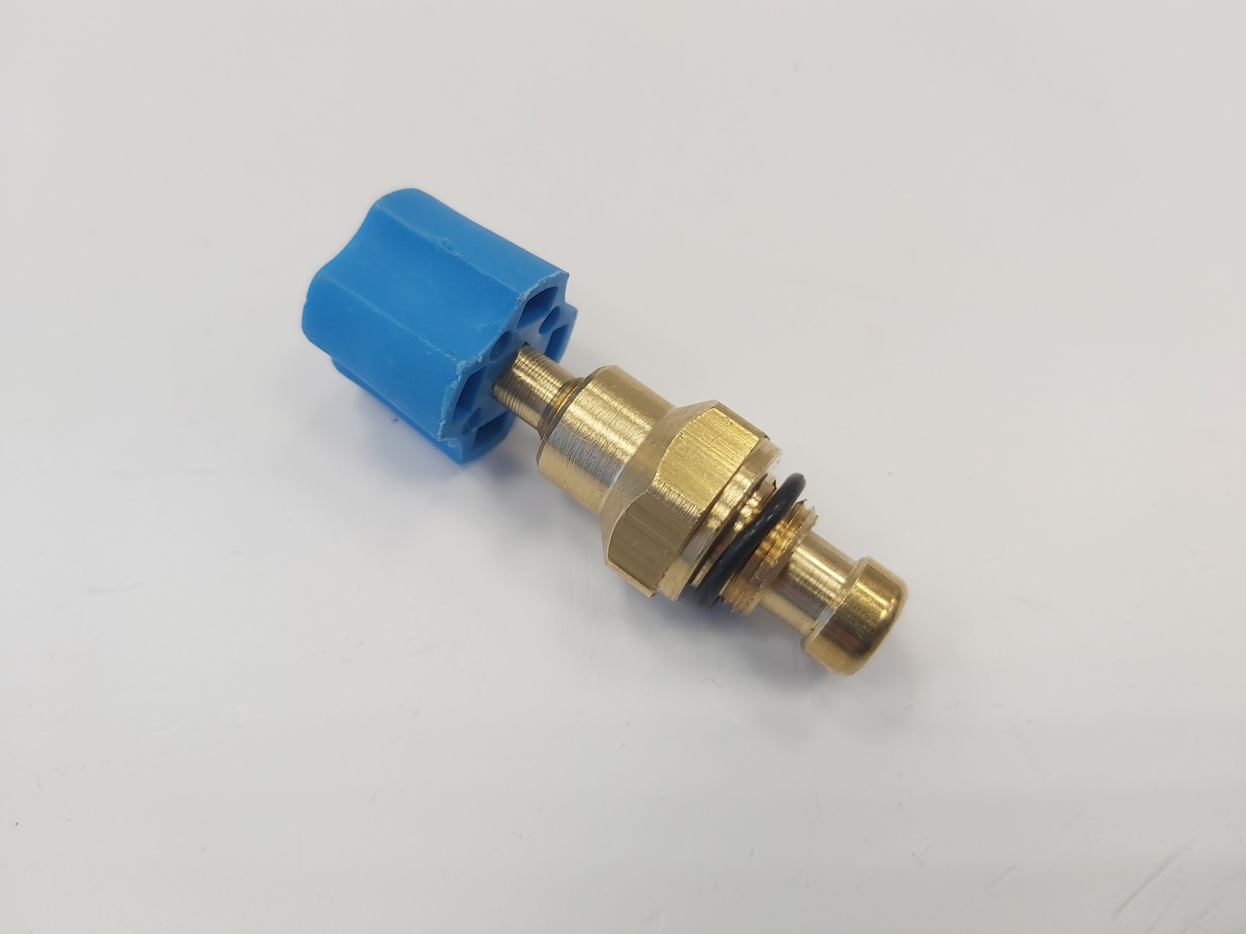 Кран подпитки котла где находится. Кран подпитки котла. Клапан подпитки Watts Alimat 1/2. Hi-Therm Optimus 18 f. Главный газовый клапан, природный ГАЗ для котлов и колонок Demrad 3004500045.