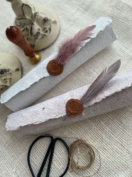 Свиток с сургучом и пером 2 шт - купить с доставкой в интернет-магазине ...