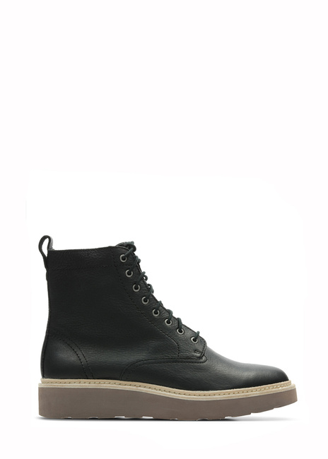 clarks trace pine boots