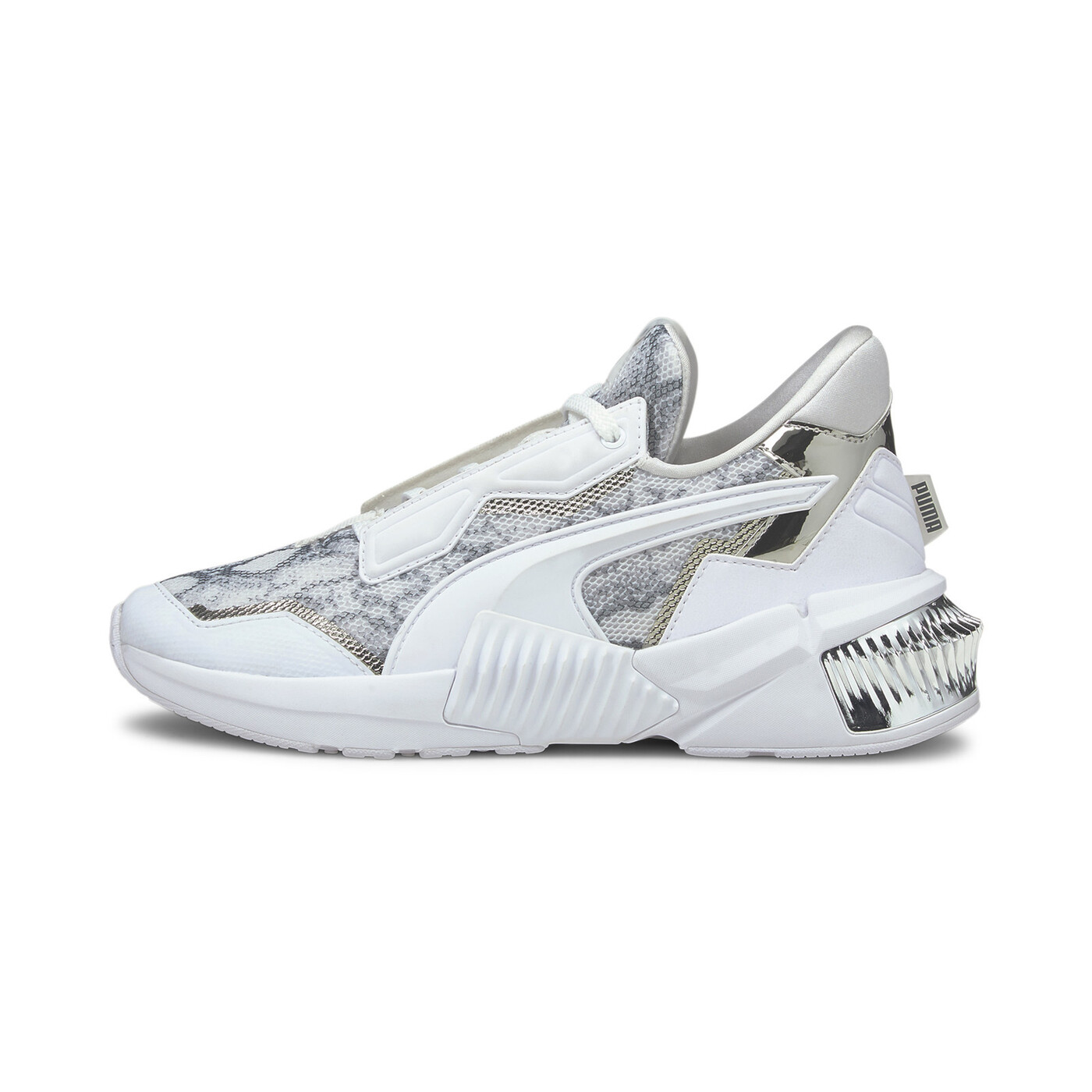 provoke xt mid women's training shoes