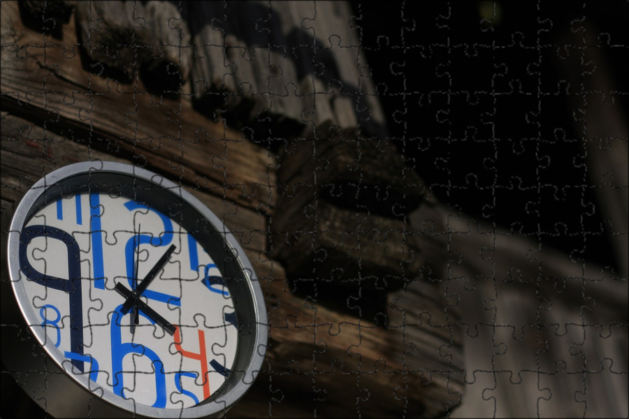 Wooden time. Циферблат на тротуаре. Clock on the Wall. A Clock on the Wall photo.