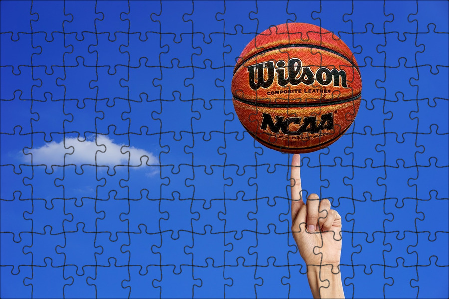 игра с мячом на воде 4 буквы