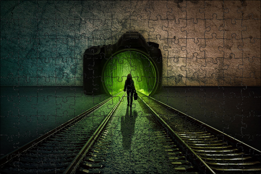 Станция загадочная. Свет в конце тоннеля картинки со смыслом. Загадочные картинки. Станция загадочные тени.