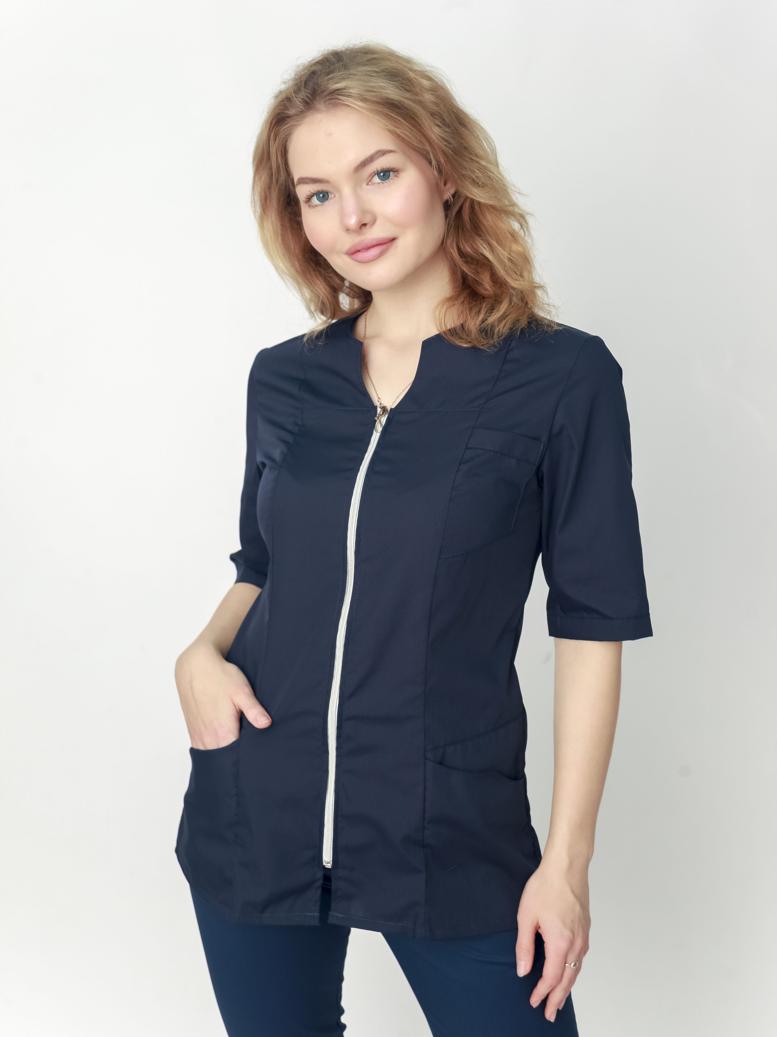 Медицинские молнии. Халат медицинский женский на молнии. Халат медицинский укороченный женский. Медицинские молнии. Медицинские молнии.