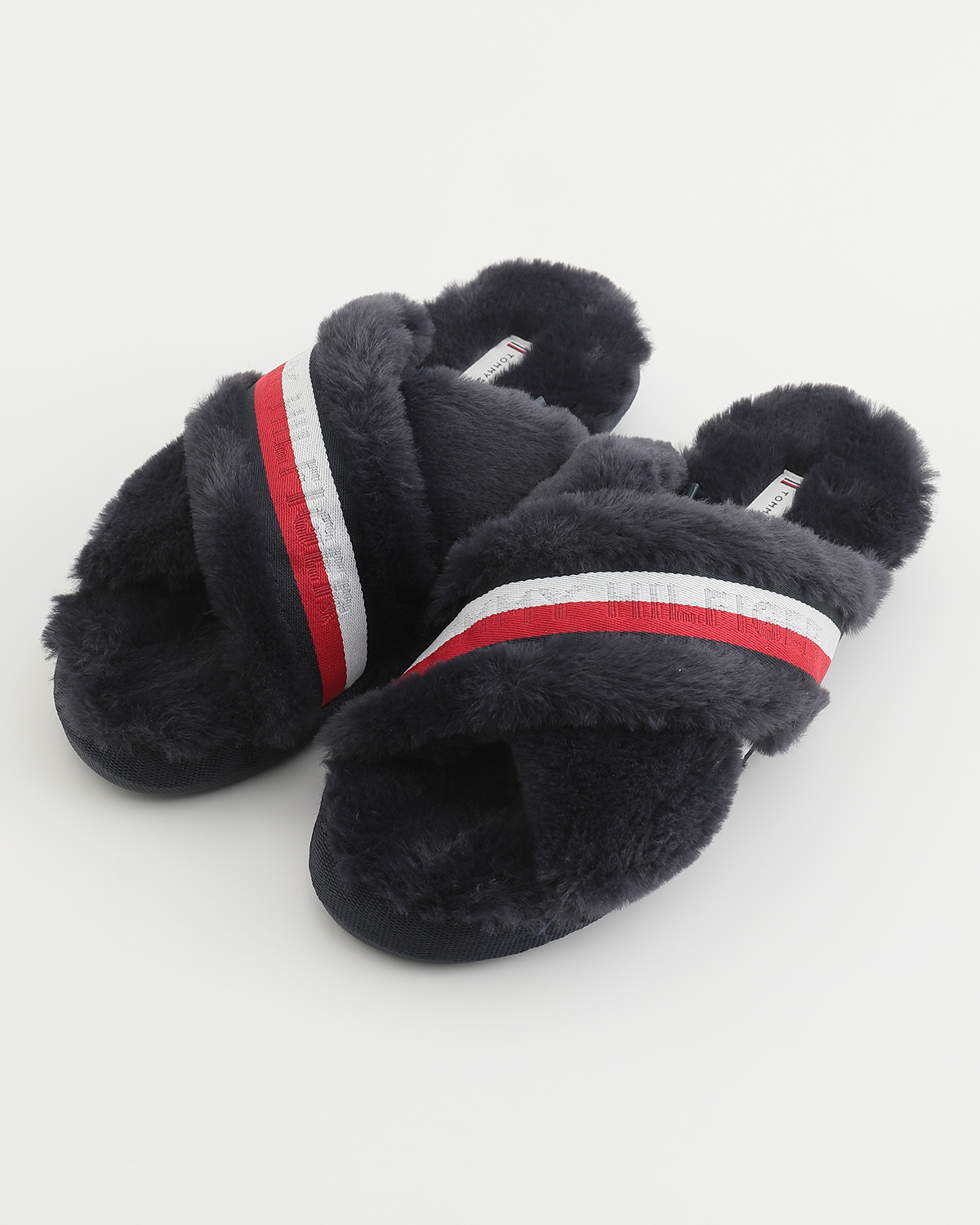 Тапочки Tommy Hilfiger — купить в интернет-магазине OZON с быстрой ...