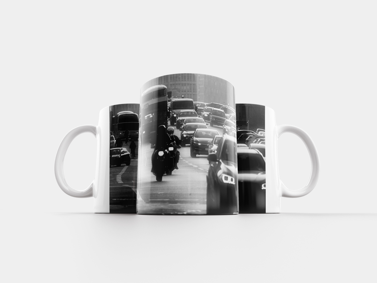 Кружка движение первых. Кружка кто двигается. Кружки для движений. Кружка со знаками дорожного движения. Кружковое движение.