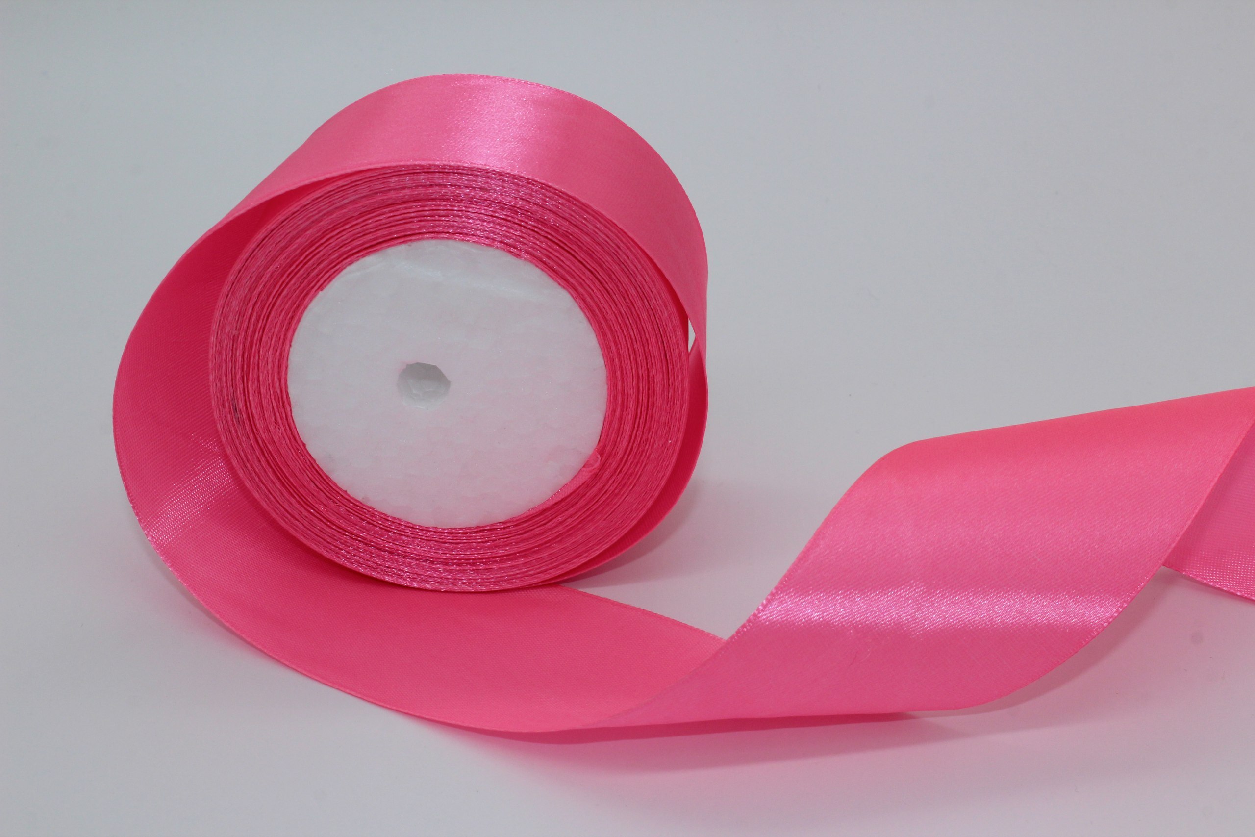 2 метра ленты. Метровая лента мираж. 2 метра ленты. Атласная лента 25мм красная 026. Фруктовики лента.