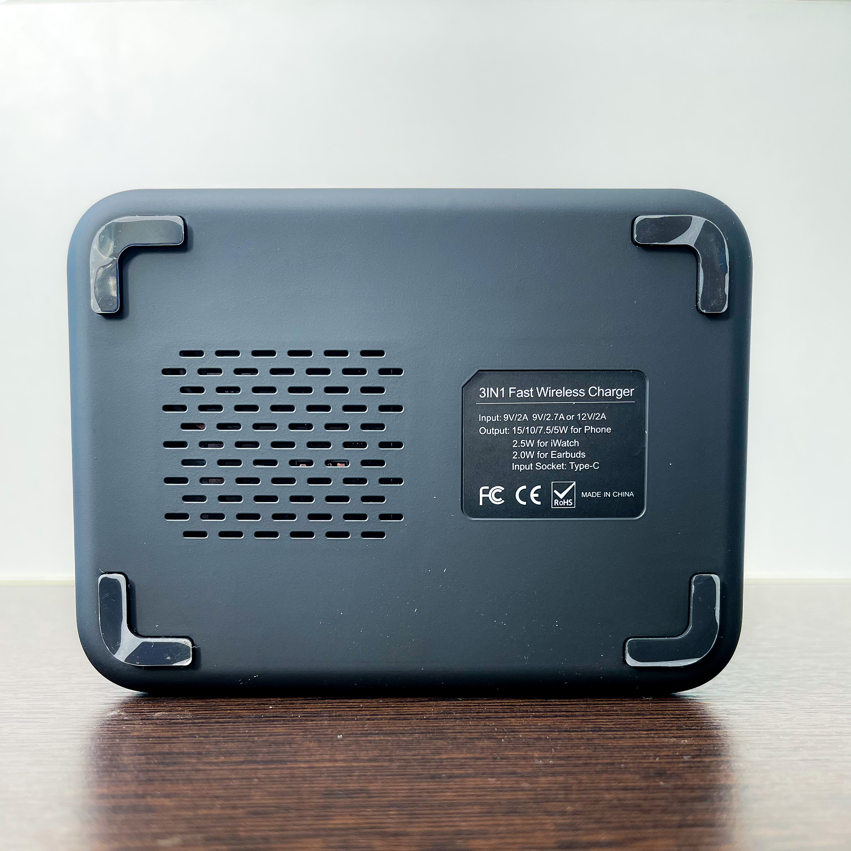 зарядная станция 3 в 1. беспроводная зарядка эпл вотч. беспроводная зарядка 3 в 1 для apple. зарядная станция для апл вотч 7. зарядная станция 3 в 1.