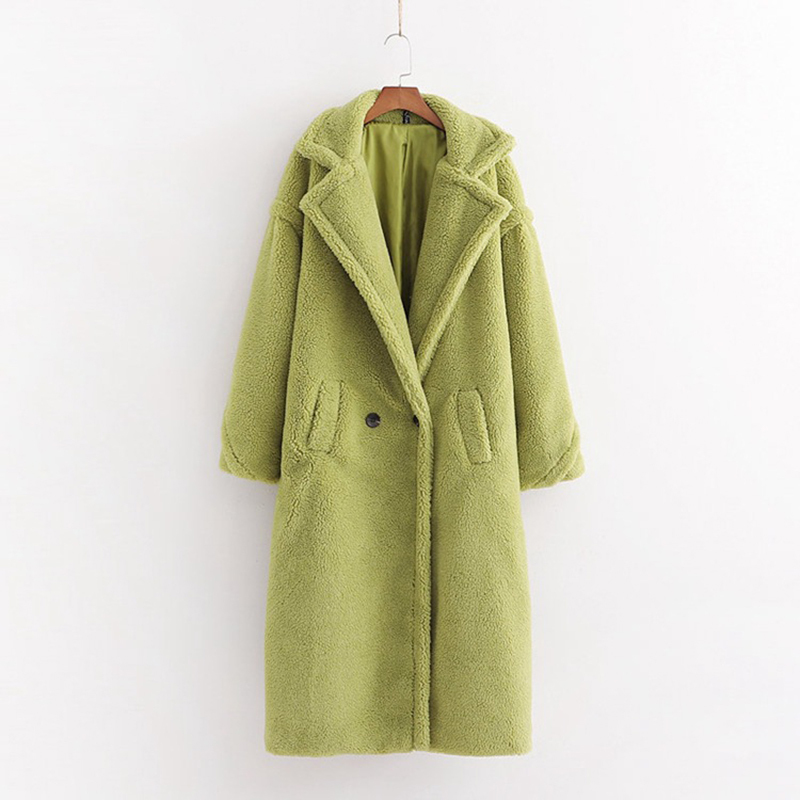Плюшевое пальто зимнее