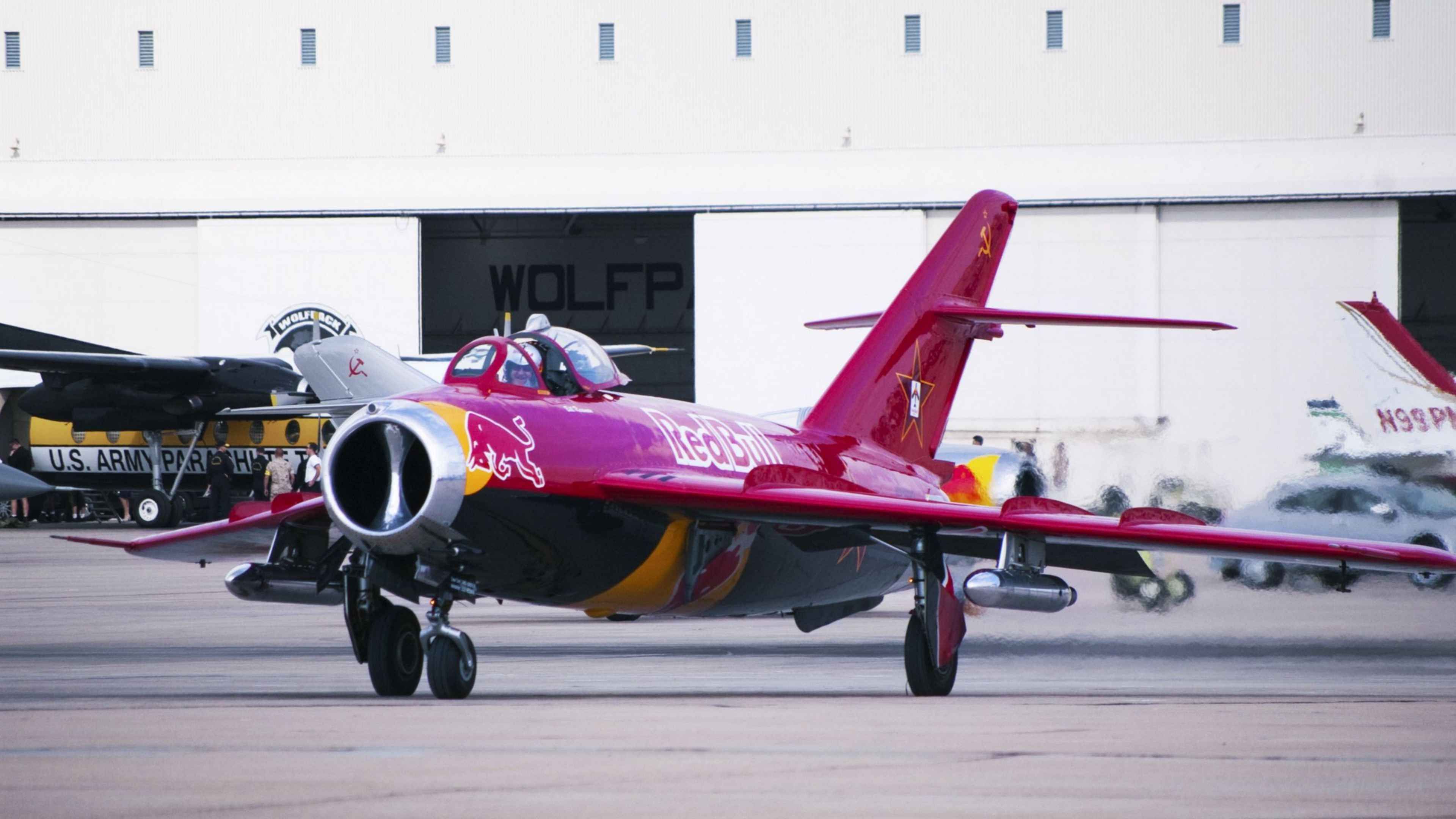 Миг 17. Mig 17. Mig-17 fresco. Самолет миг 17. Миг-17 Red bull.