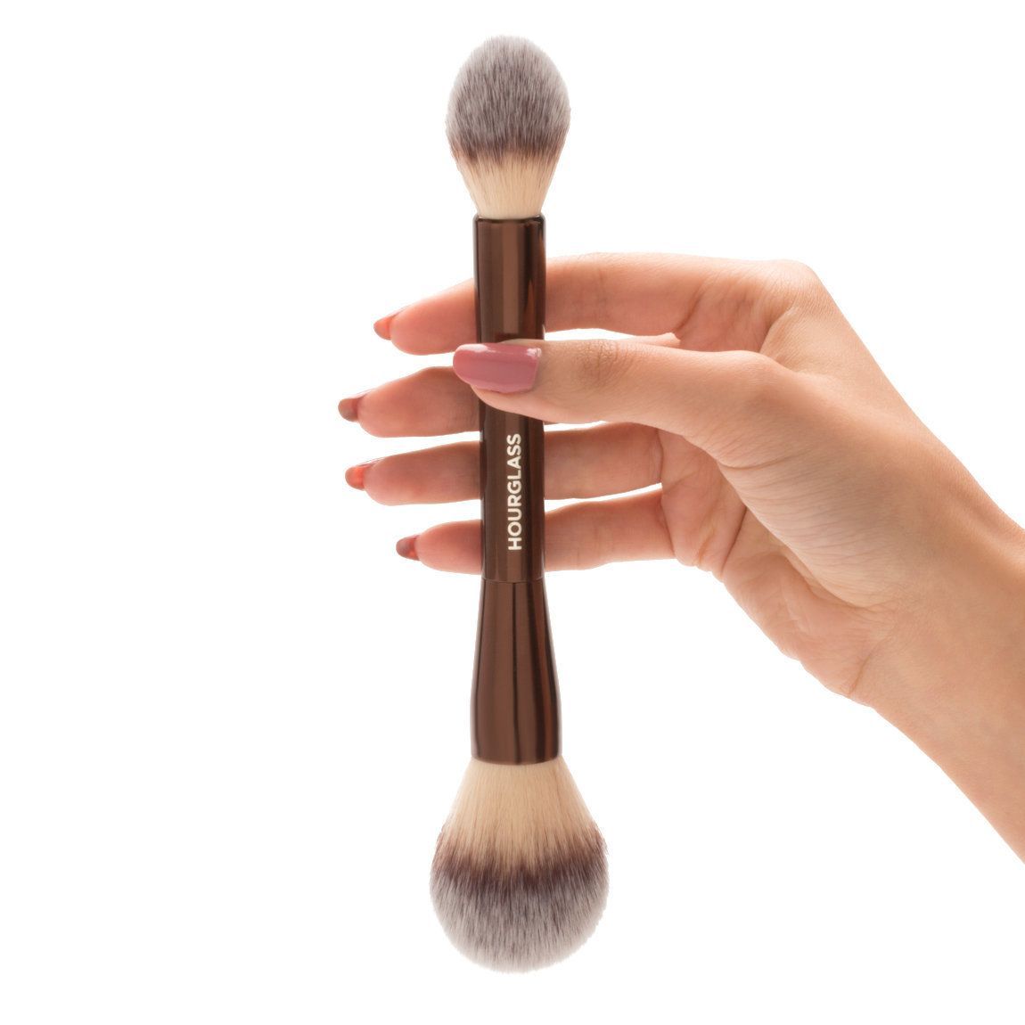 HOURGLASS BRUSH Кисть двухсторонняя Veil Powder - купить с доставкой по  выгодным ценам в интернет-магазине OZON (881646073)