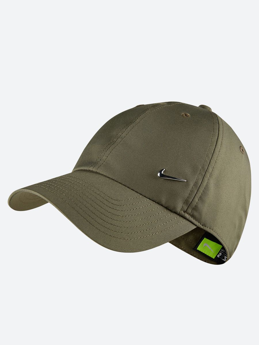 БейсболкаNikeUNswDfH86MetalSwooshCap