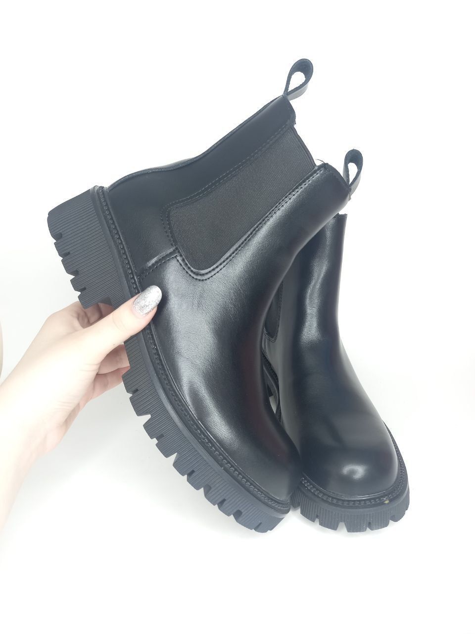 рикер женская обувь осень 2022. ботинки челси 2023. ботинки тренд 2023. женская обувь осень зима 2022. рикер женские ботинки z4226.