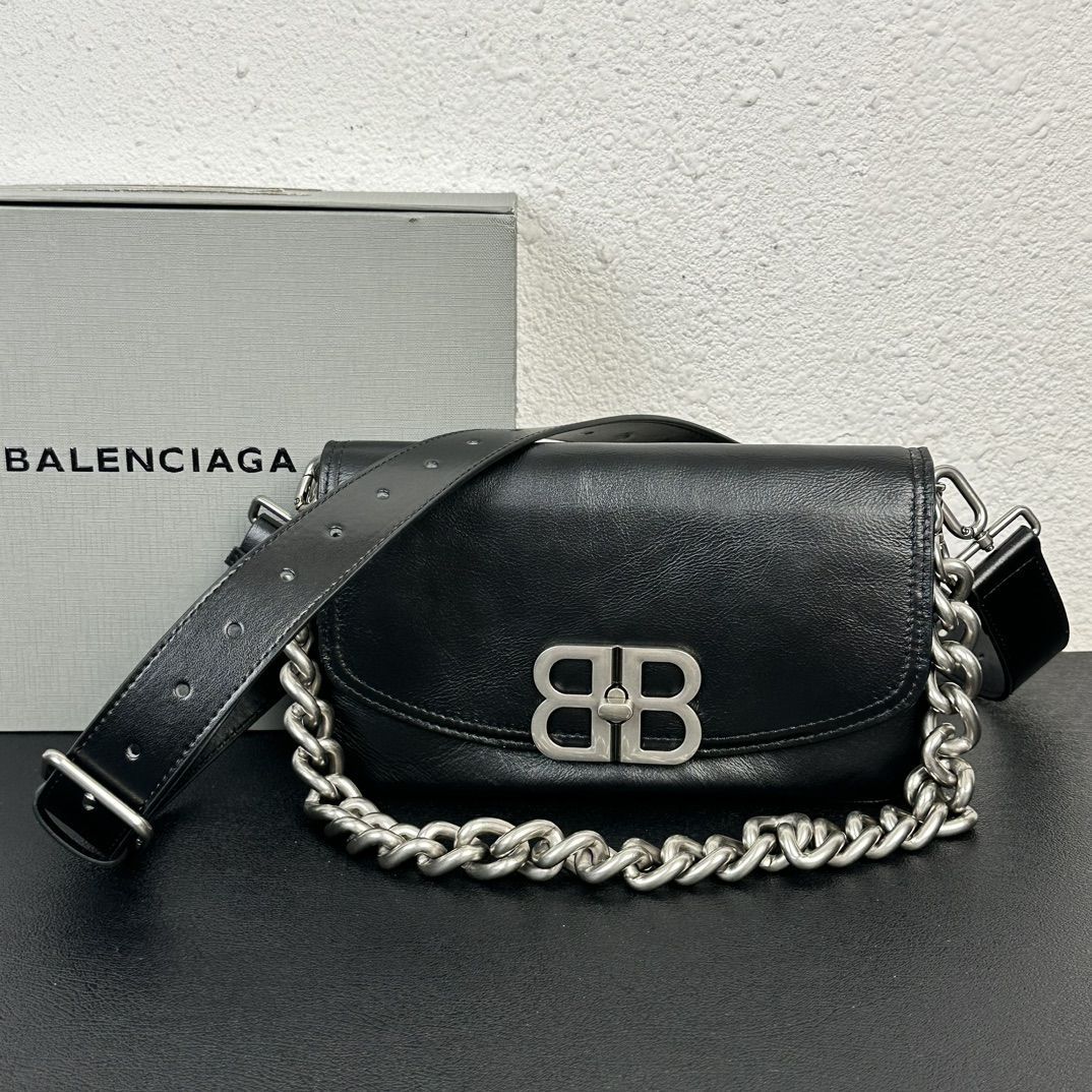 Balenciaga - купить товары бренда Balenciaga (Баленсиага) в интернет ...