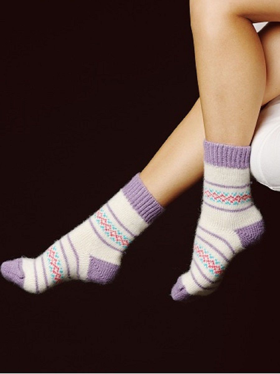Бабушкины носки. Бабушкина носки. Бабушкины носочки с заплатками. Игра бабушкины носки