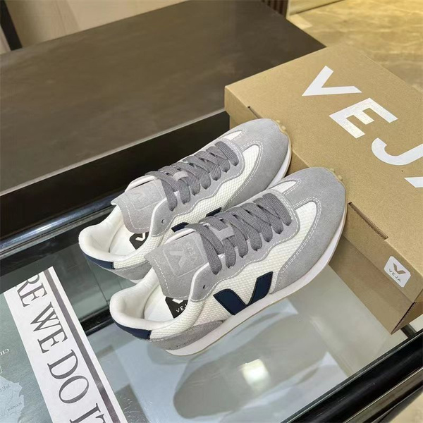 Кроссовки Veja - купить с доставкой по выгодным ценам в интернет ...