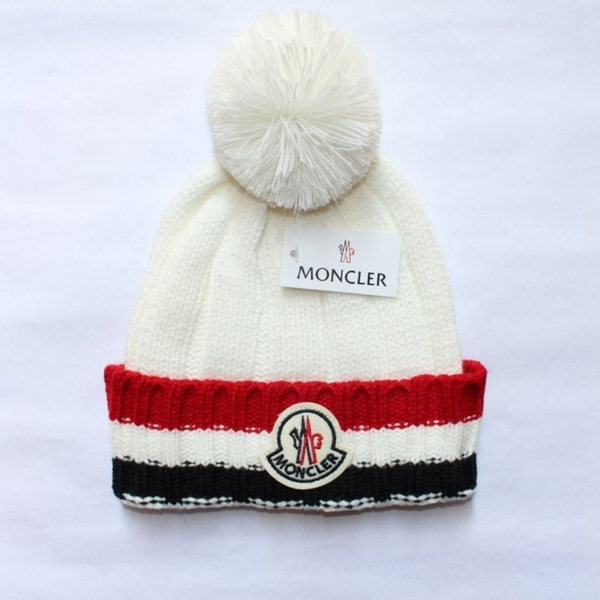 Шапка MONCLER купить на OZON по низкой цене (1748223321)