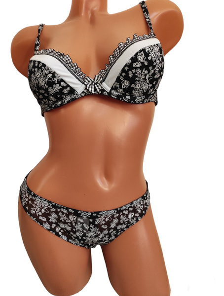 Nikol Djumon Black Evelen Briefs