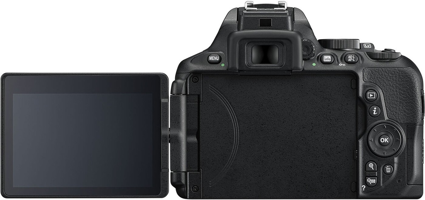 Зеркальный фотоаппарат Nikon D5600 Kit 18-55 VR, черный