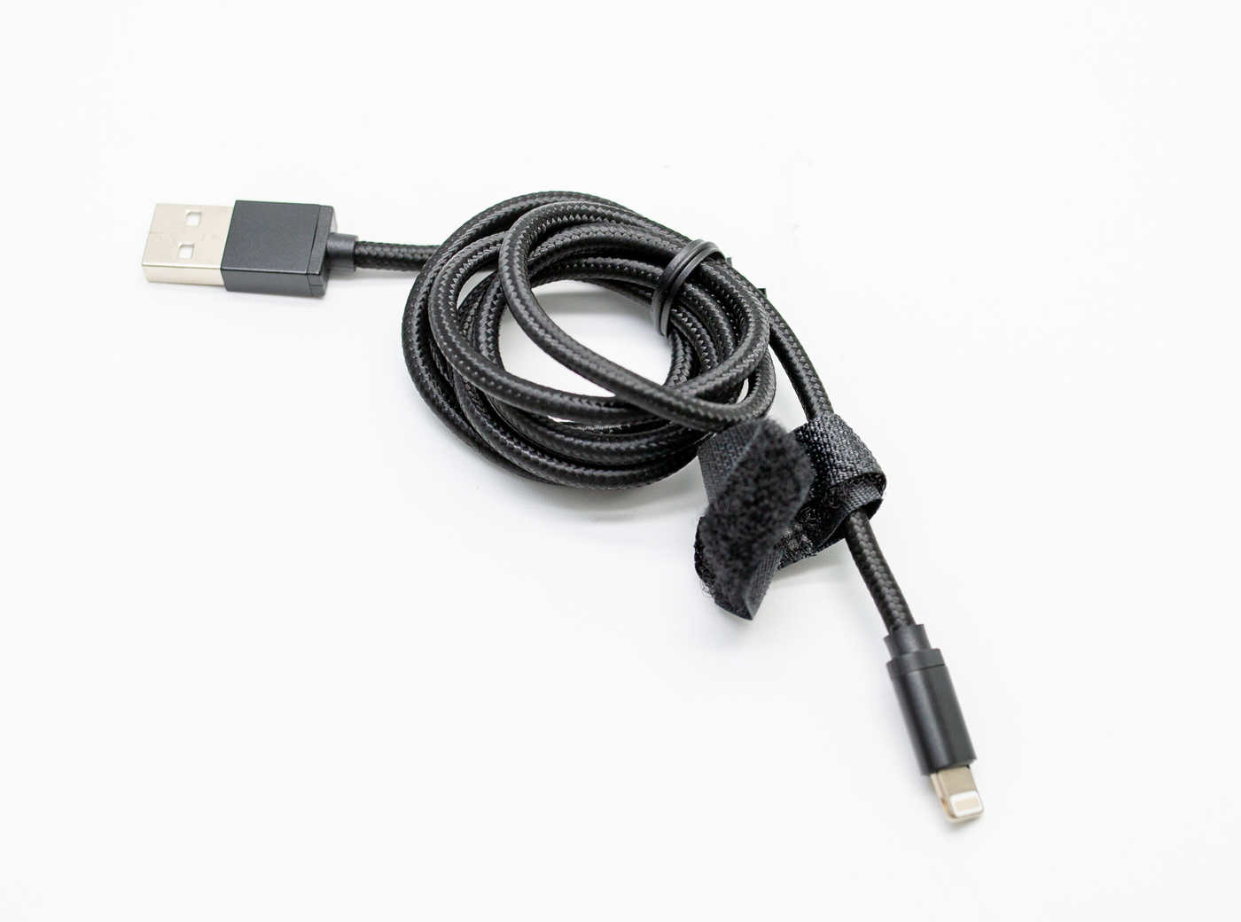Кабель USB - MICROUSB Isa алюминий/нейлон Lux 1м черный.