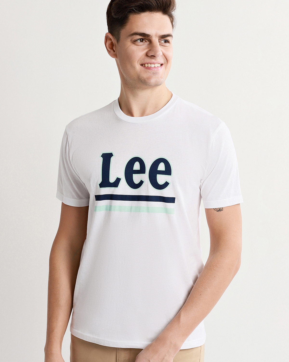 Футболки lee мужские. Футболка Lee. Lee футболка мужская. Футболка мужская Lee купить в Москве с доставкой.