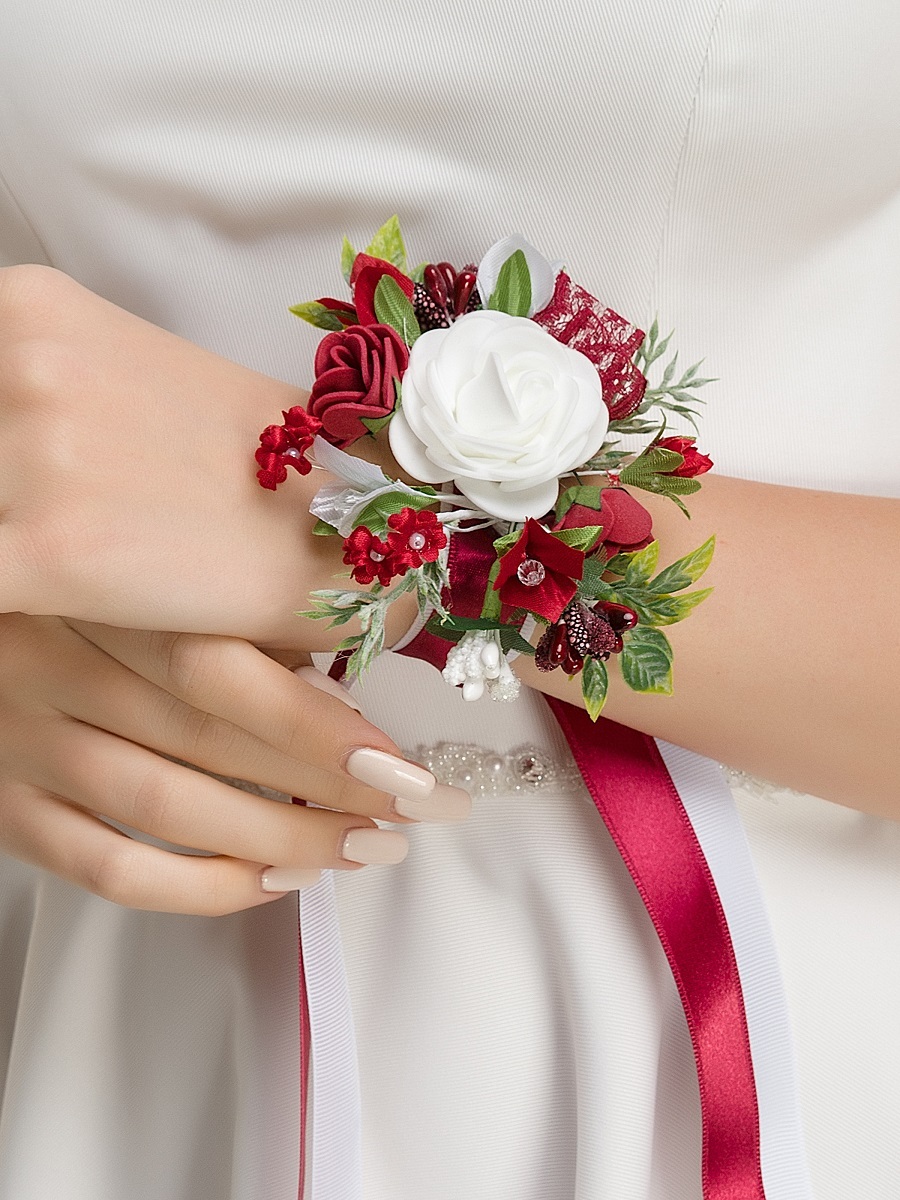 Цветочные браслеты для подружек невесты