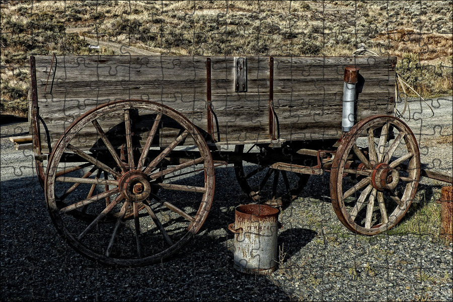 Wild Wild West вагон. Wagon – тележка, повозка. Телега старинная. Колесо телеги деревянное.