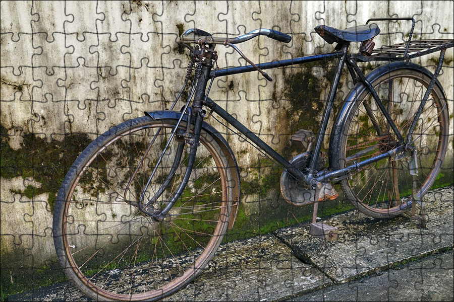 Old bike. Старый велосипед. Велосипед мужской старый. Антикварный велосипед. Старинный велик.