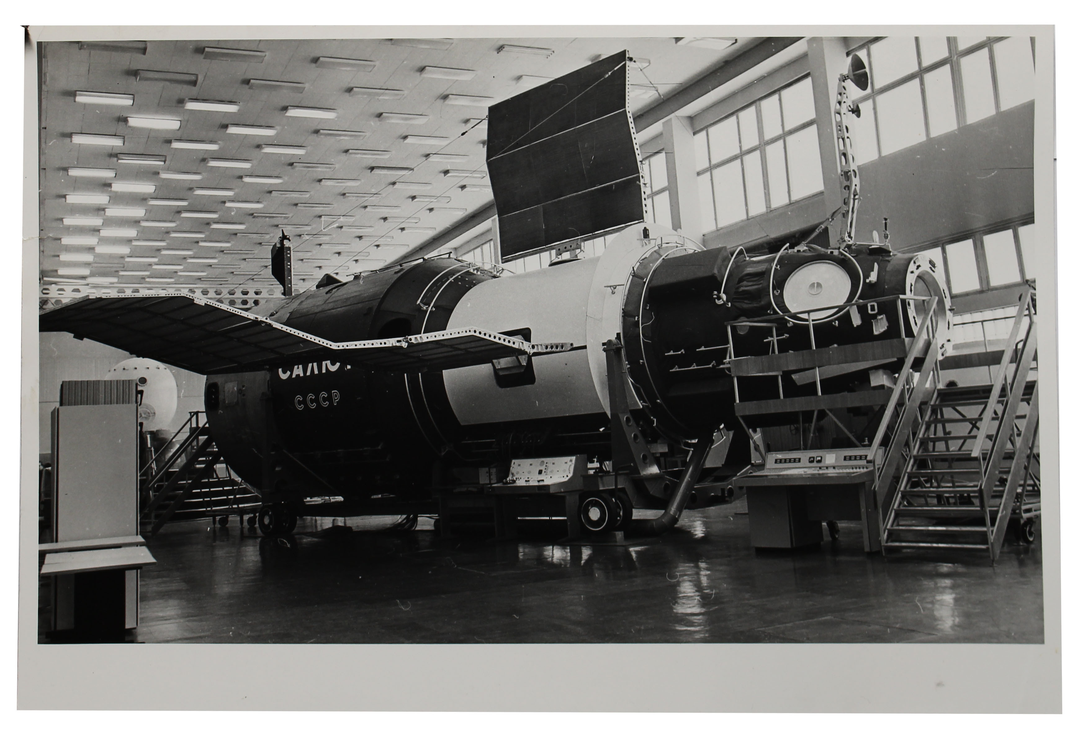 Станция салют 1. Салют-1 первая орбитальная станция. салют-1 1965.