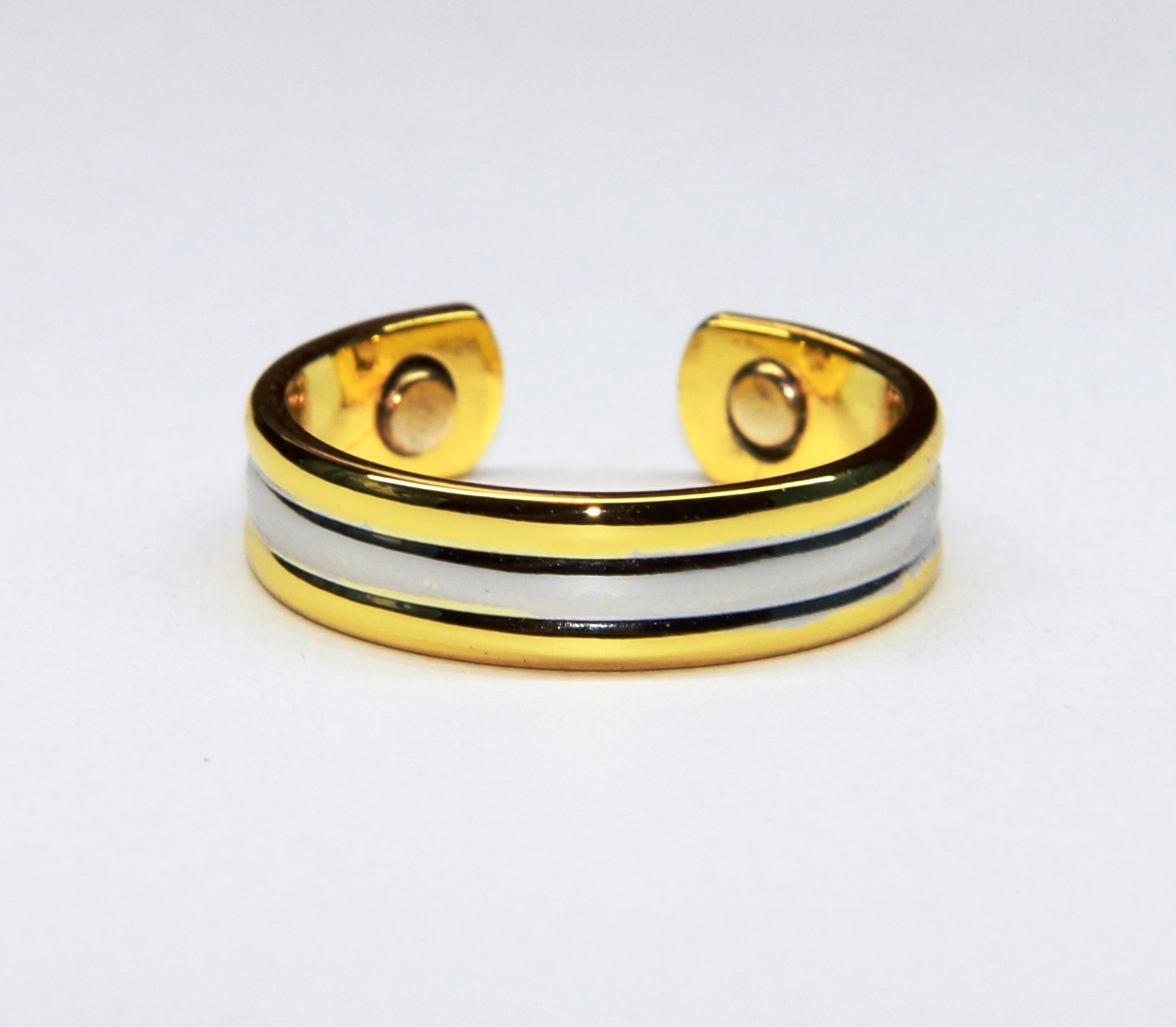 Магнитные кольца купить. Металлическое магнитное кольцо. Магнитное кольцо лечебное. 3 Кольца на магните. Магнитные кольца из металла.