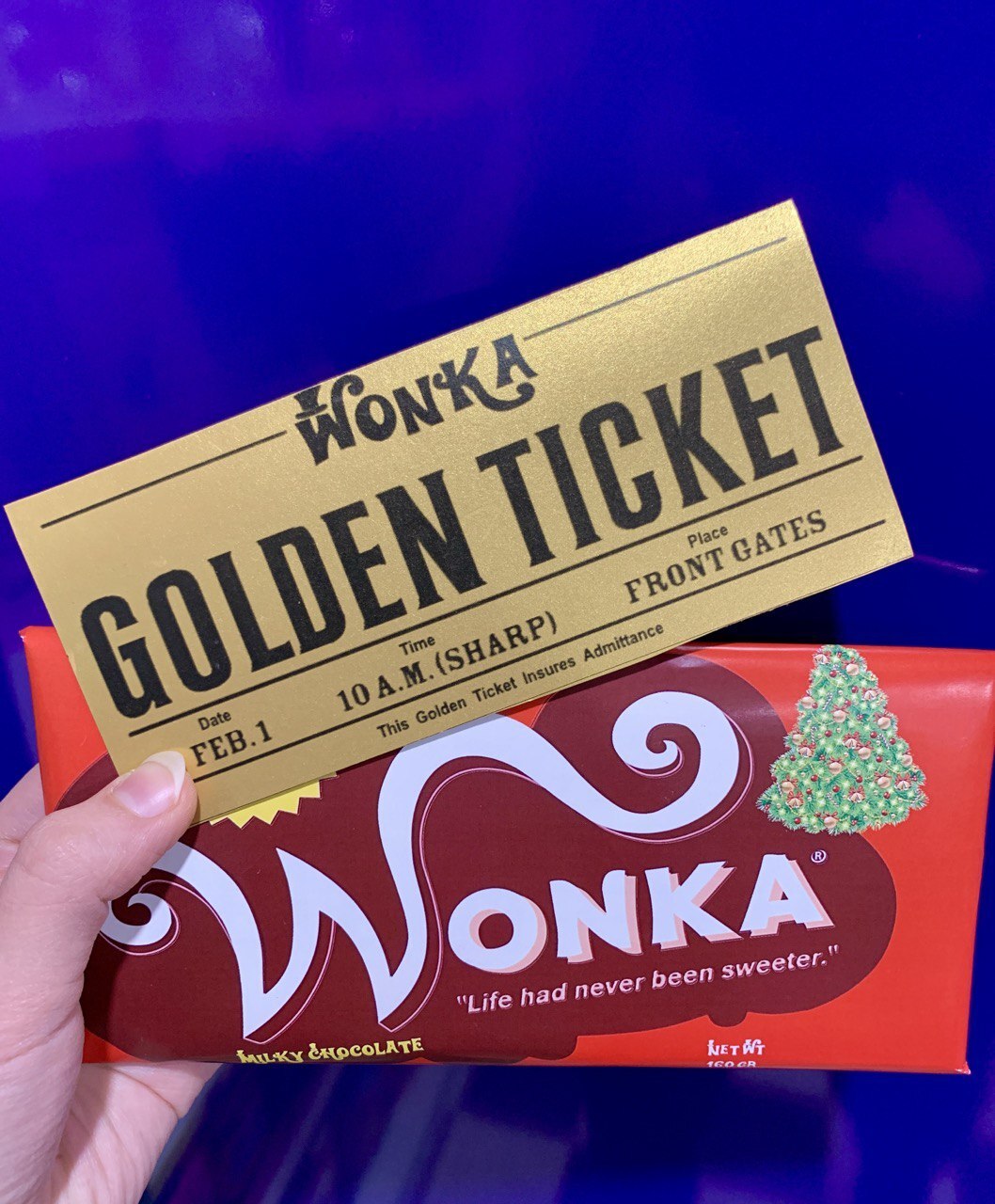 Шоколад билеты. Шоколад Вонка. Шоколад Wonka. Шоколад Вонка с золотым билетом. Шоколад Wonka с золотым билетом.