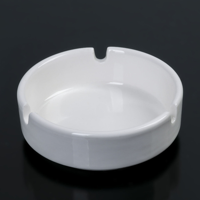 Пепелица. Пепельница с крышкой airline элит aat-03. Пепельница цвет. 5 см. Пепельница белая фарфор.