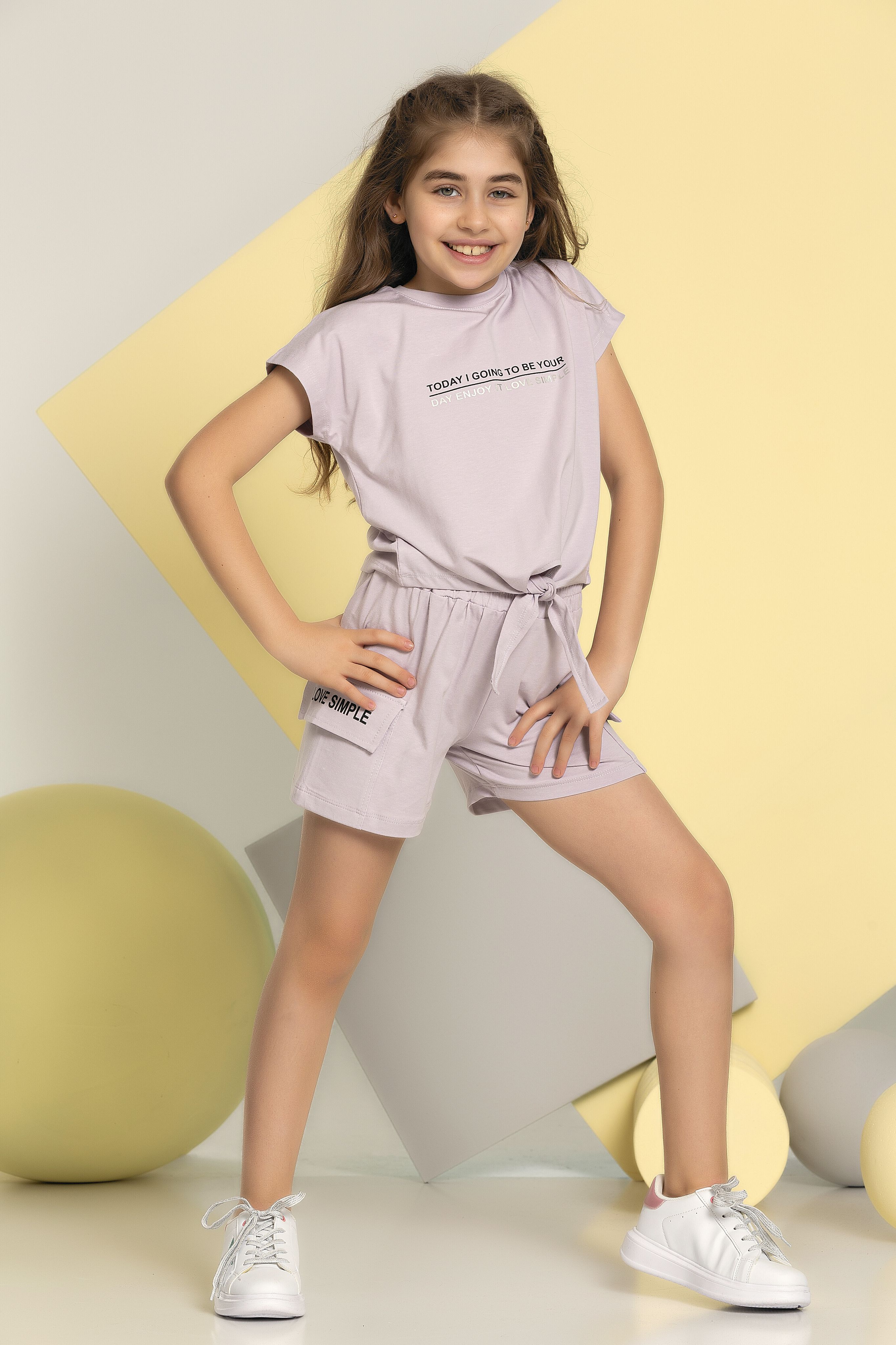 Одежда smile. Футболка смайлик. Смайл непромокаемая одежда. Одежда smile. Одежда со смайликами.