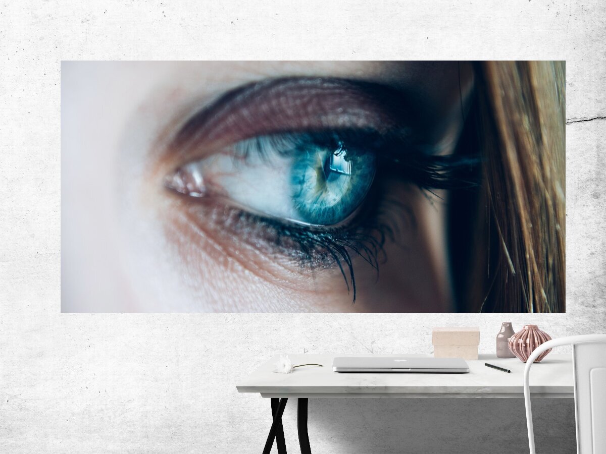 Give the eye