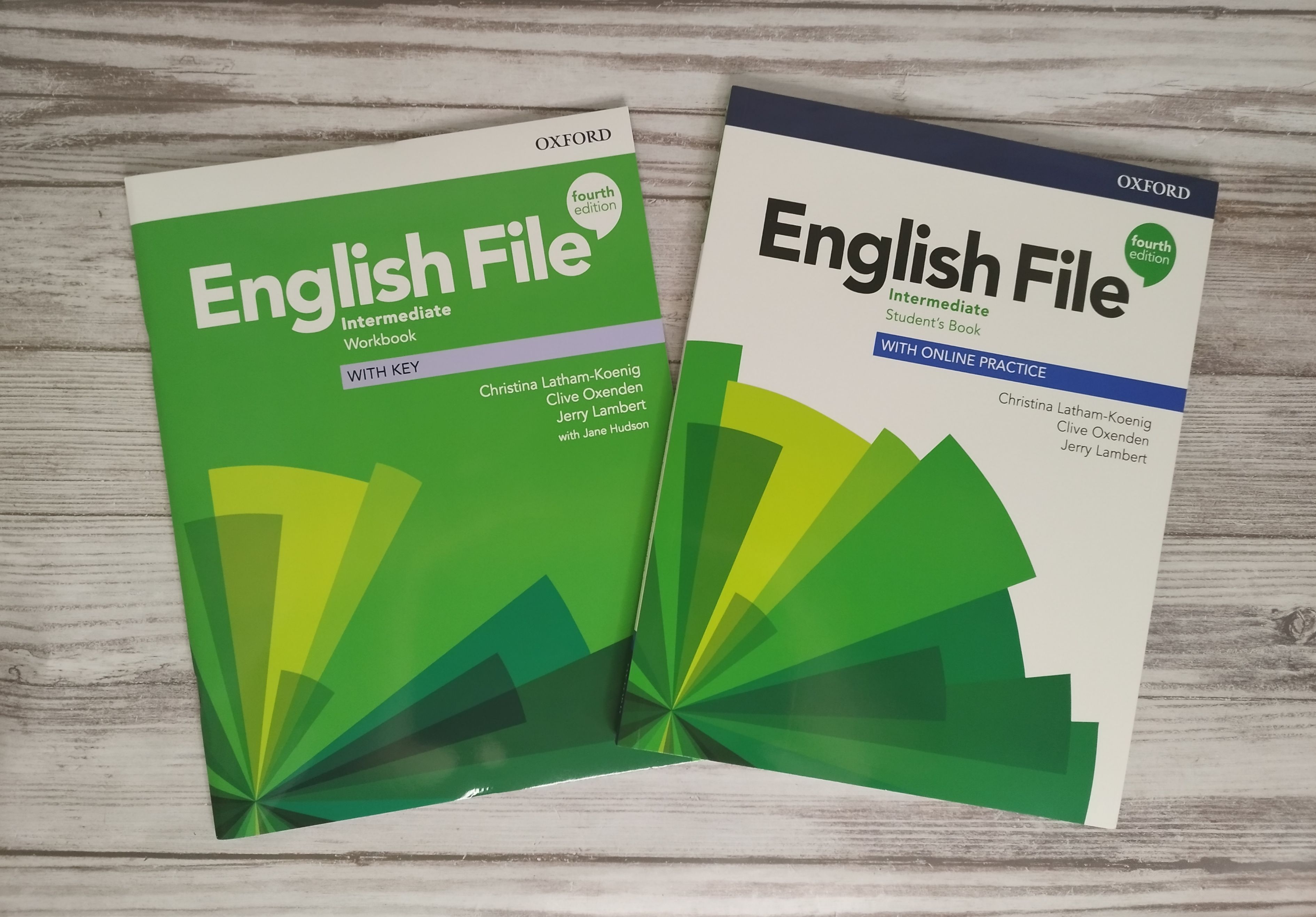 Штука на учебниб. English file Advanced 4th Edition. English file 4th Intermediate.