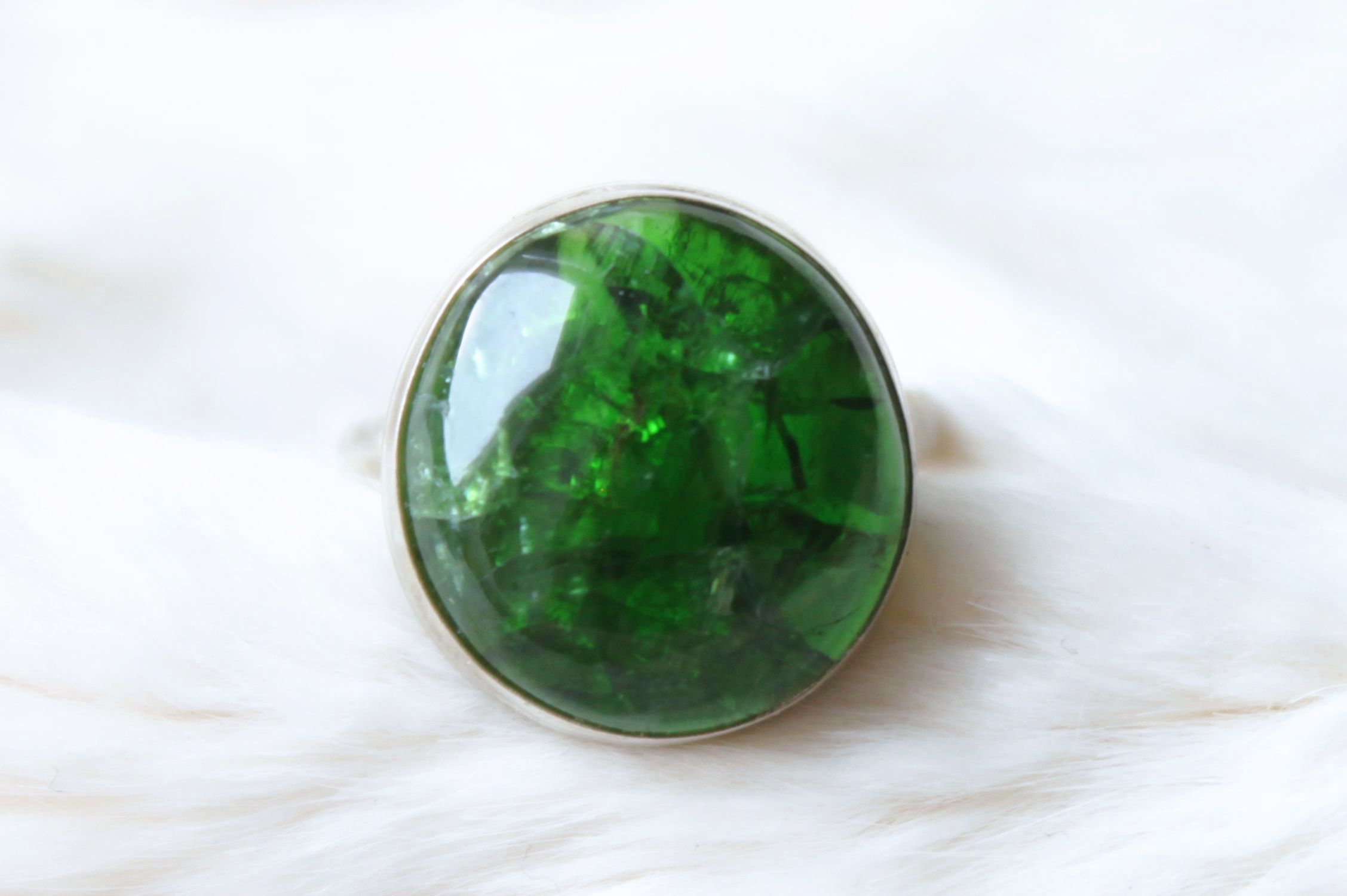 Хромдиопсидом