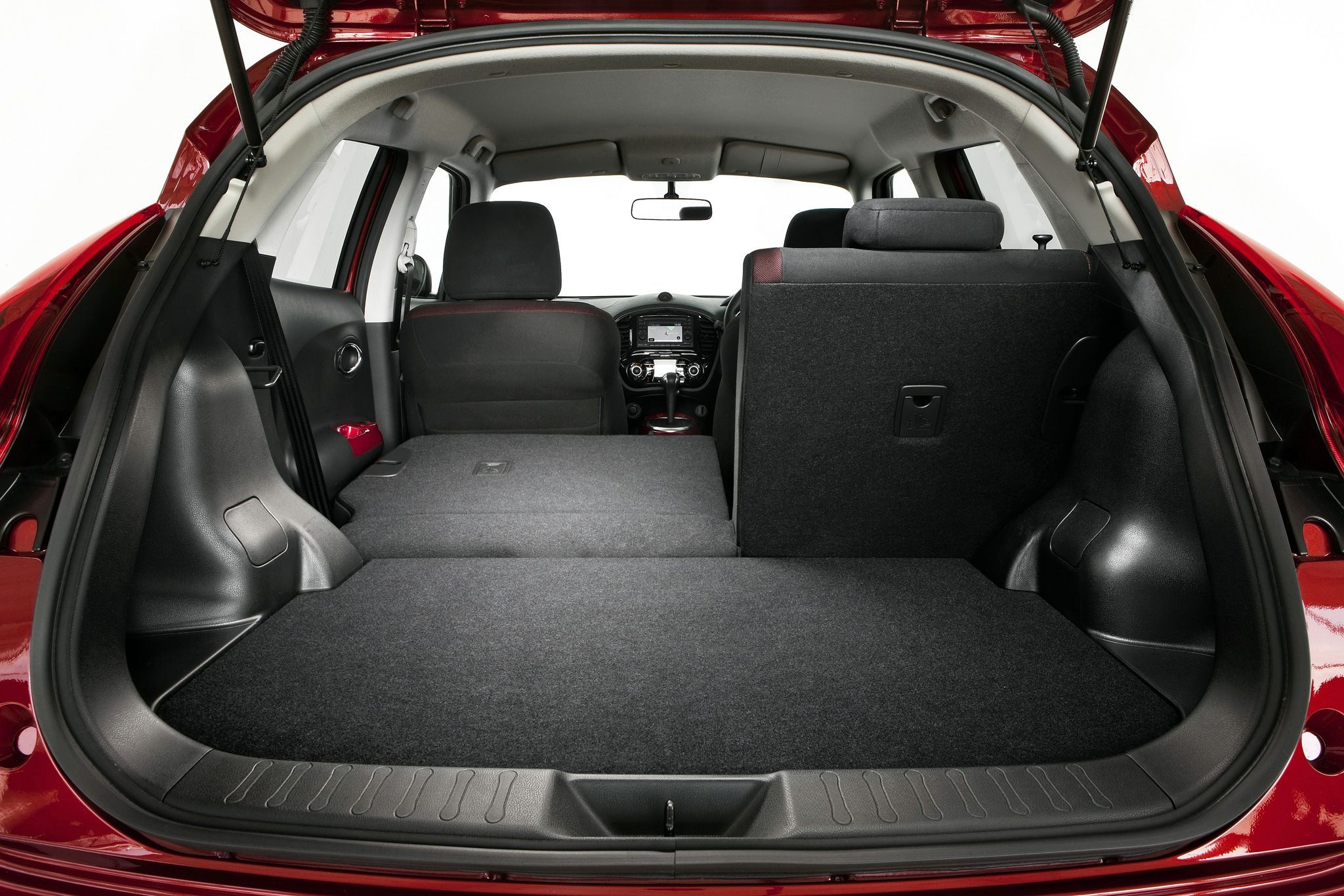 Nissan Juke 2012 салон багажник