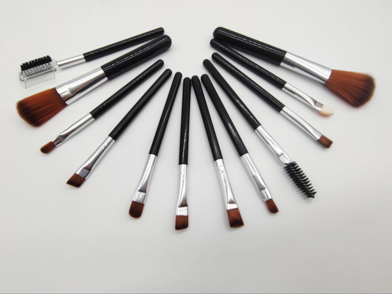 тональный крем с кистью летуаль. кисточка для румян в летуале. кисточка летуаль. для тонального кисть летуаль. кисточка летуаль.