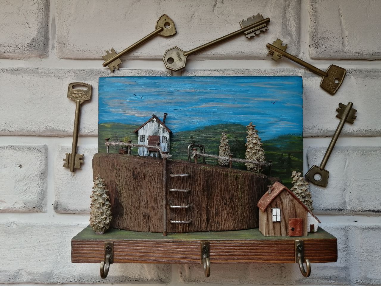 Ключница, 726781, 22*2*28 см. 757314 ключница, l28 w2 h20 см. Ключница два совенка. Ключница, l22 w5 h30 см, 2в. Ключница мешочек черный.