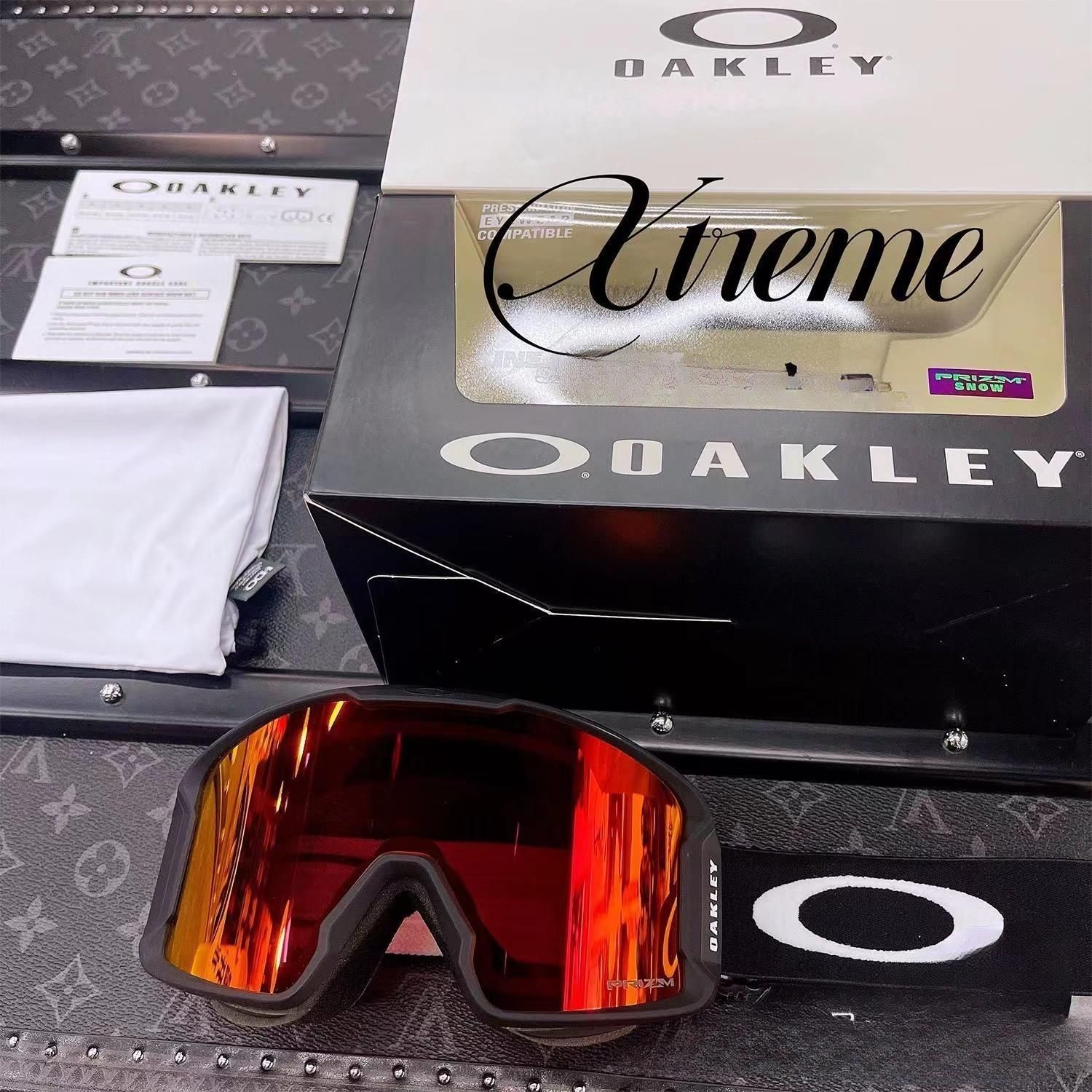 OakleyОчкигорнолыжные