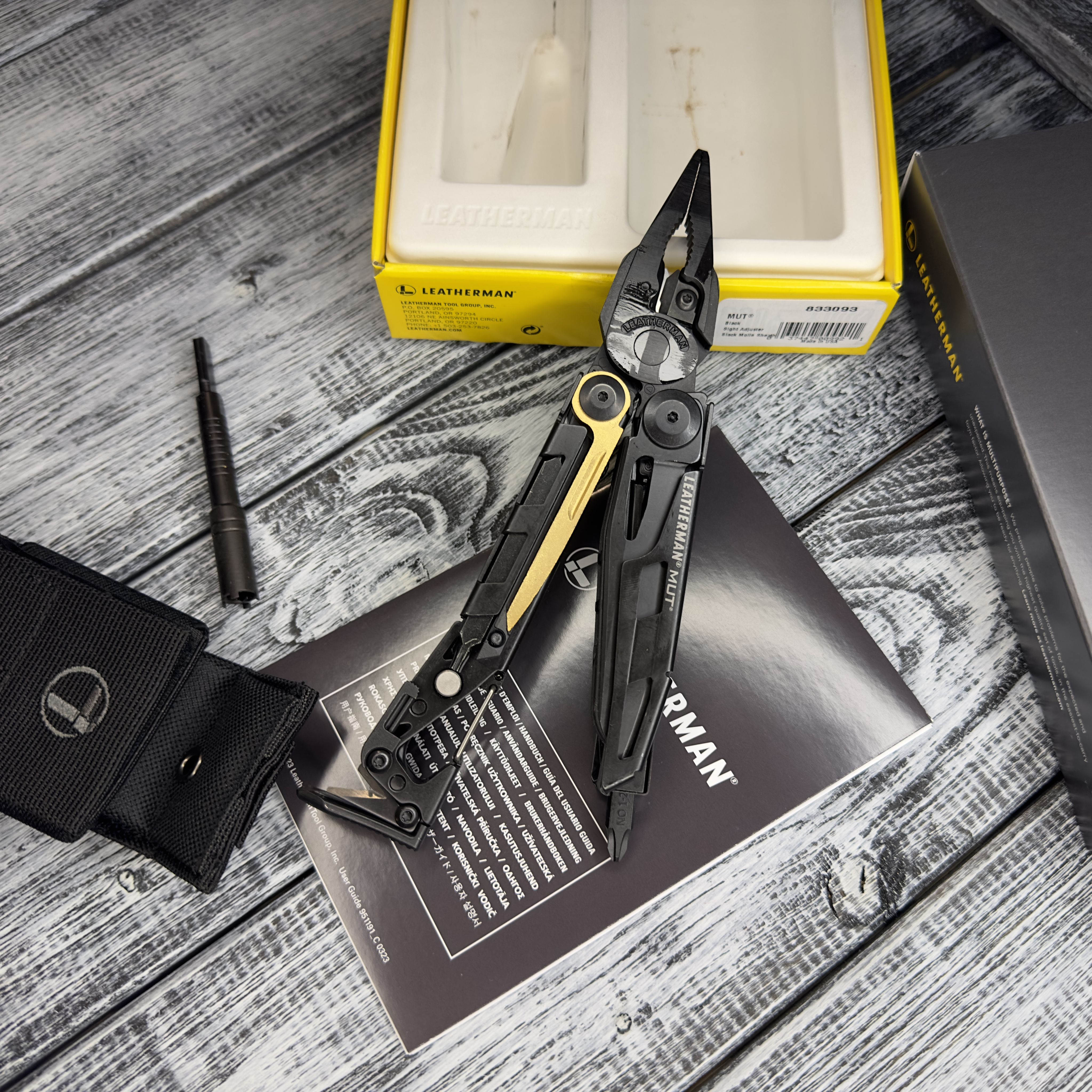 Мультитул Leatherman MUT Black