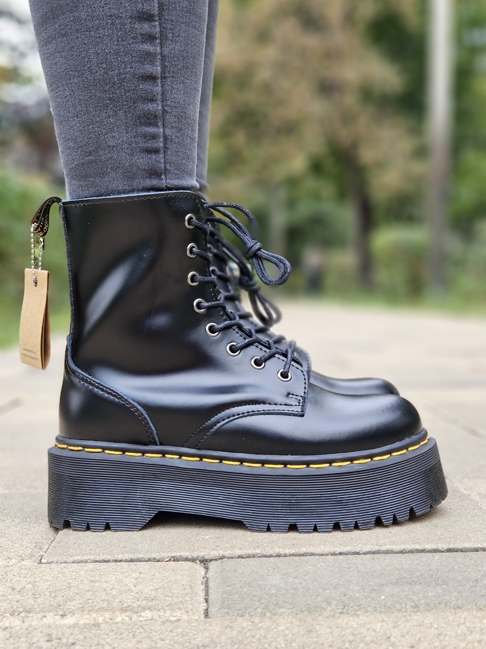 Dr martens combat hotsell