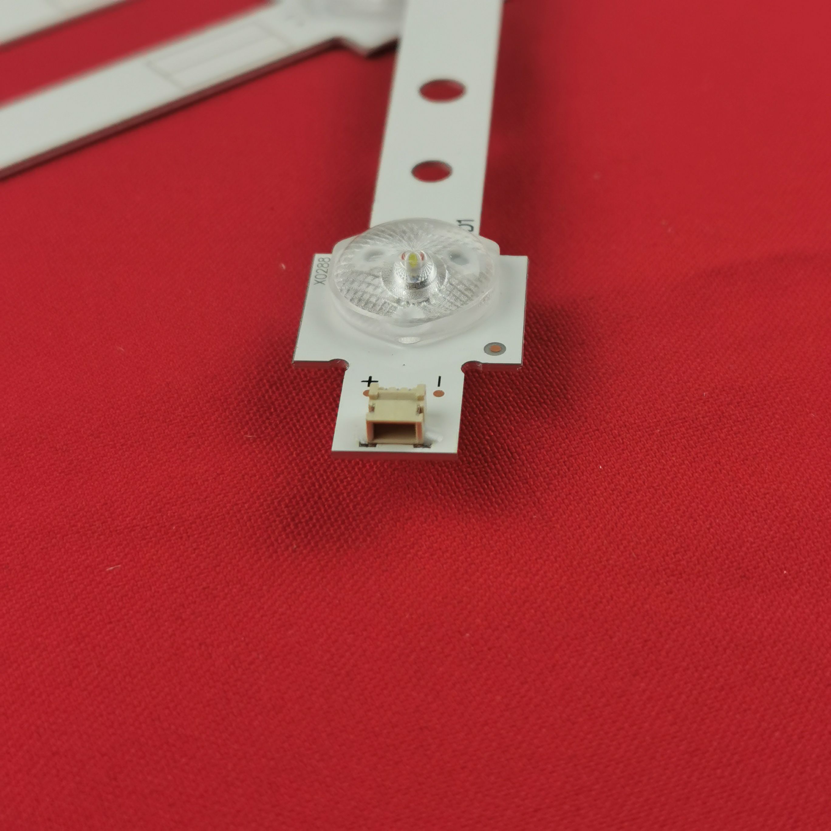 LED подсветка SW 39 3228 05 REV1.1 120814 для телевизоров BBK 40LEM-3080/FT2C и др.